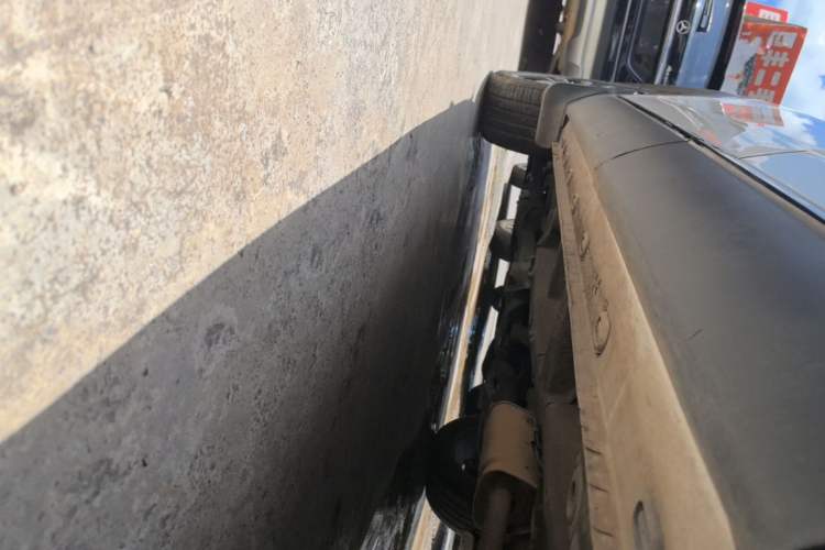 Used Roewe RX5 MAX 2021 Supreme Series 300TGI Automatic Smart Cabin Edition Left Side Sill