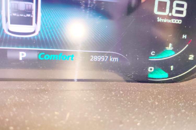 Used Roewe RX5 MAX 2021 Supreme Series 300TGI Automatic Luxury Cabin Edition Odometer Close Up