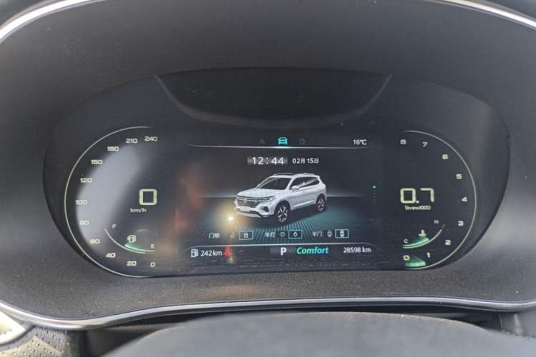 Used Roewe RX5 MAX 2021 Supreme Series 300TGI Automatic Smart Cabin Edition Odometer Close Up