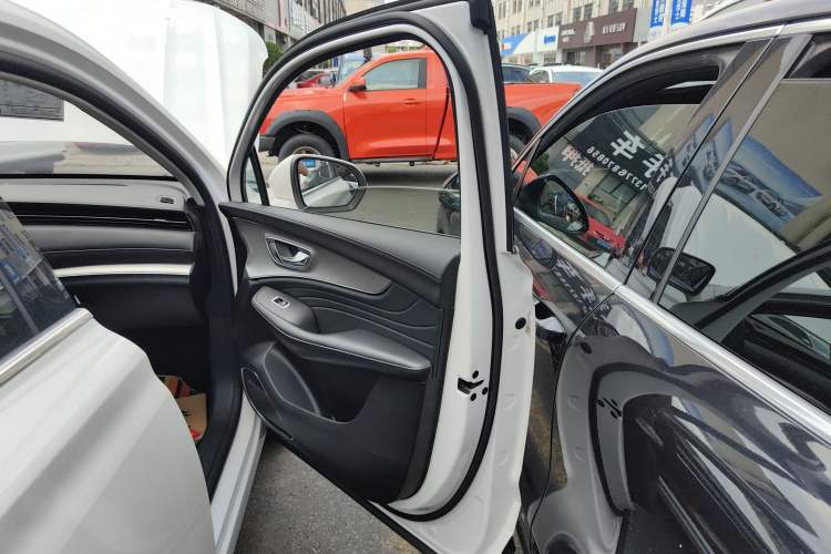 Used Roewe RX5 MAX 2021 Supreme Series 300TGI Automatic Luxury Cabin Edition Right Front Door Interior