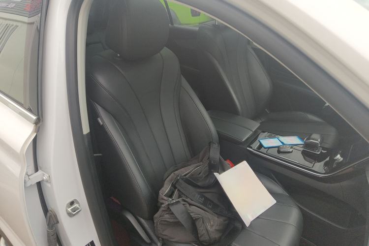 Used Roewe RX5 MAX 2021 Supreme Series 300TGI Automatic Luxury Cabin Edition Right Front Seat