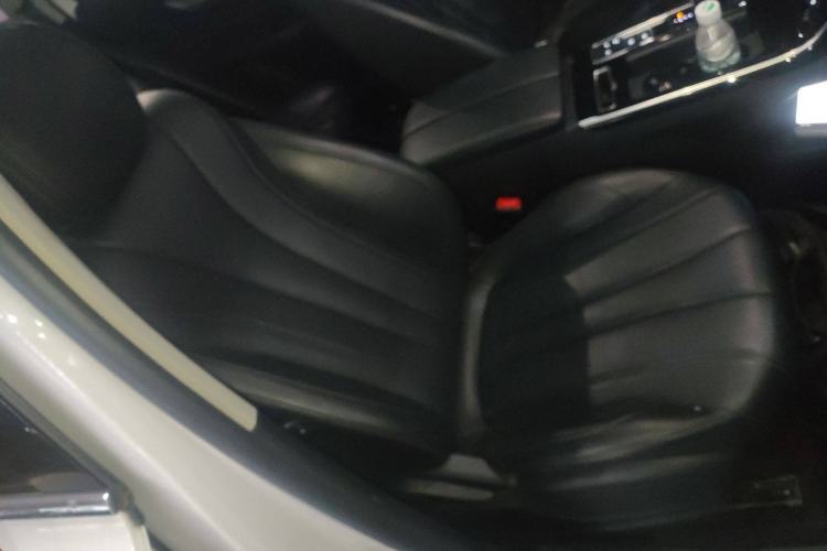 Used Roewe RX5 MAX 2021 Supreme Series 400TGI Automatic Luxury Cabin Edition Right Front Seat