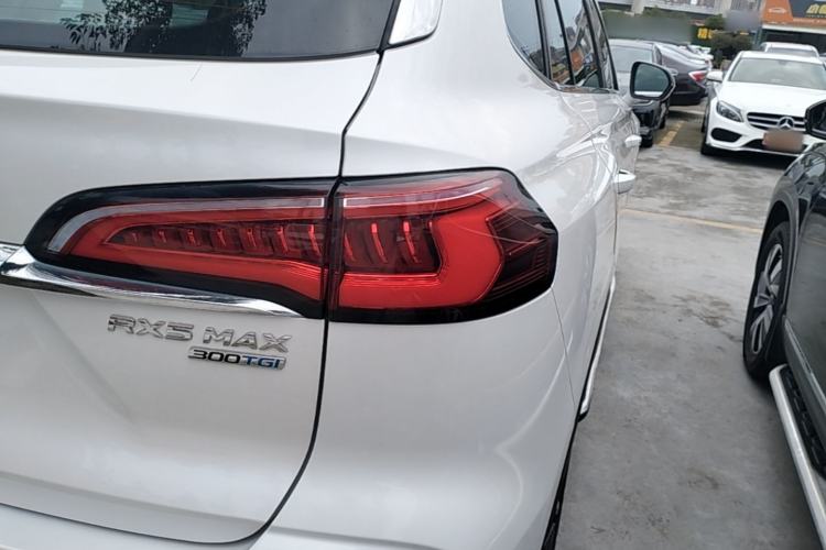 Used Roewe RX5 MAX 2021 Supreme Series 300TGI Automatic Luxury Cabin Edition Right Rear Taillight
