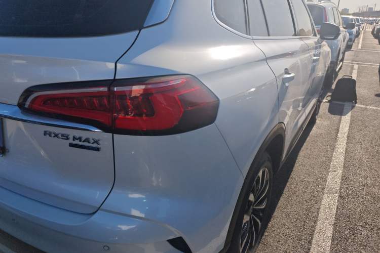 Used Roewe RX5 MAX 2021 Supreme Series 300TGI Automatic Smart Cabin Edition Right Rear Taillight