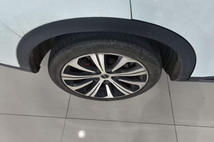 Used Roewe RX5 MAX 2021 Supreme Series 400TGI Automatic Smart Cabin Prestige Edition Right Rear Wheel Hub