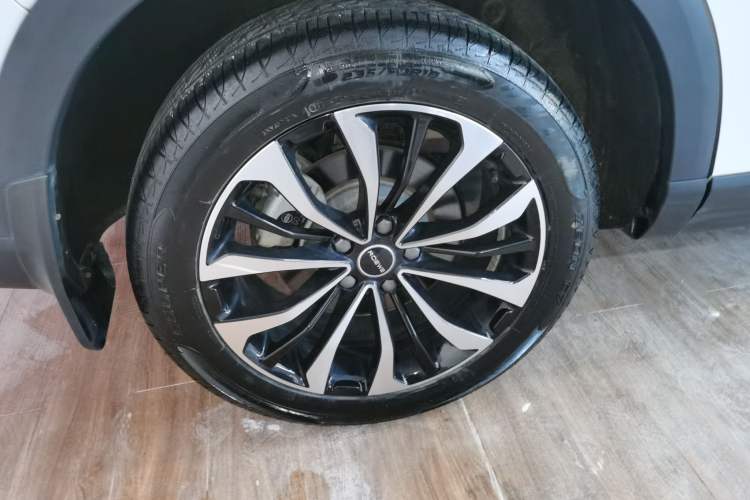 Used Roewe RX5 MAX 2021 Supreme Series 300TGI Automatic Luxury Cabin Edition Right Rear Wheel Hub