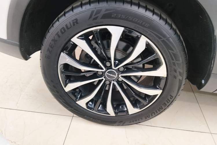 Used Roewe RX5 MAX 2021 Supreme Series 300TGI Automatic Luxury Cabin Edition Right Rear Wheel Hub