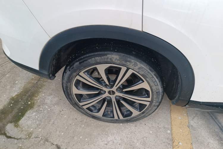 Used Roewe RX5 MAX 2021 Supreme Series 400TGI Automatic Smart Cabin Prestige Edition Right Rear Wheel Hub