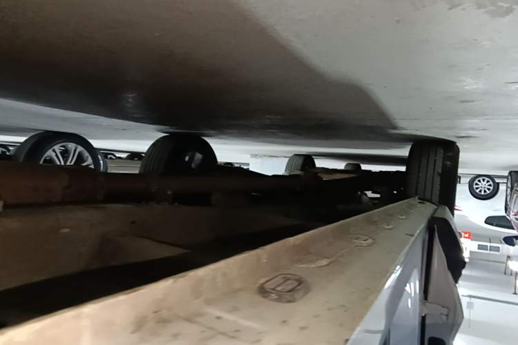 Used Roewe RX5 MAX 2021 Supreme Series 300TGI Automatic Luxury Cabin Edition Right Side Sill