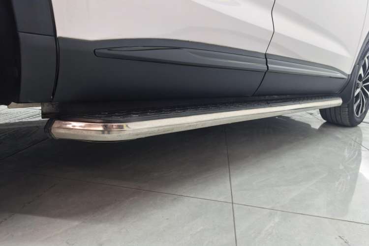 Used Roewe RX5 MAX 2021 Supreme Series 300TGI Automatic Smart Cabin Edition Right Side Sill