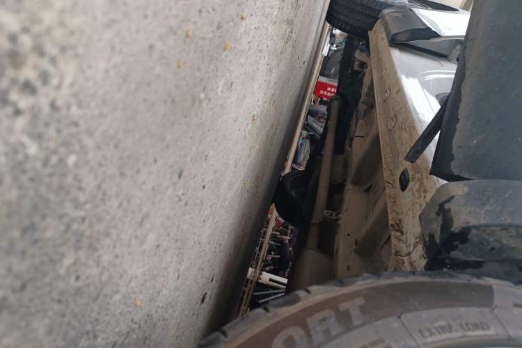 Used Roewe RX5 MAX 2021 Supreme Series 400TGI Automatic Smart Cabin Prestige Edition Right Side Sill