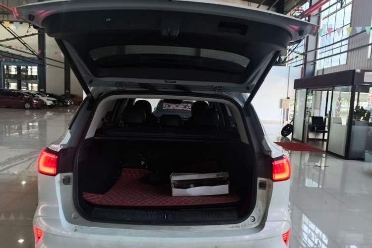 Used Roewe RX5 MAX 2021 Supreme Series 400TGI Automatic Smart Cabin Prestige Edition Trunk