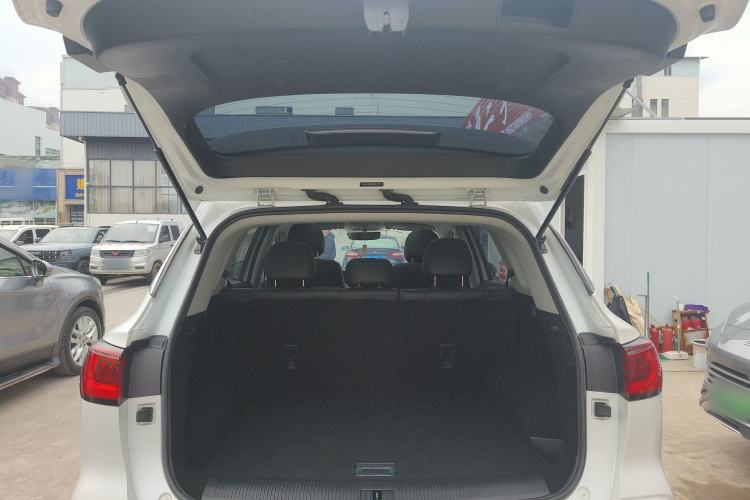 Used Roewe RX5 MAX 2021 Supreme Series 300TGI Automatic Luxury Cabin Edition Trunk