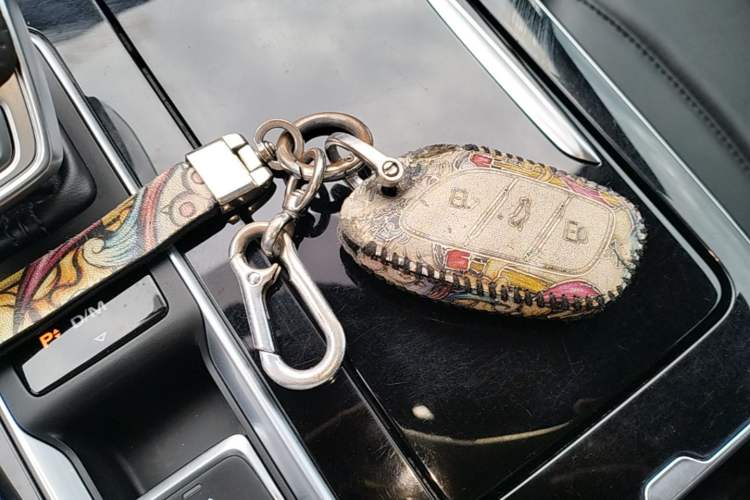 Used Roewe RX5 MAX 2021 Supreme Series 300TGI Automatic Luxury Cabin Edition Vehicle Key
