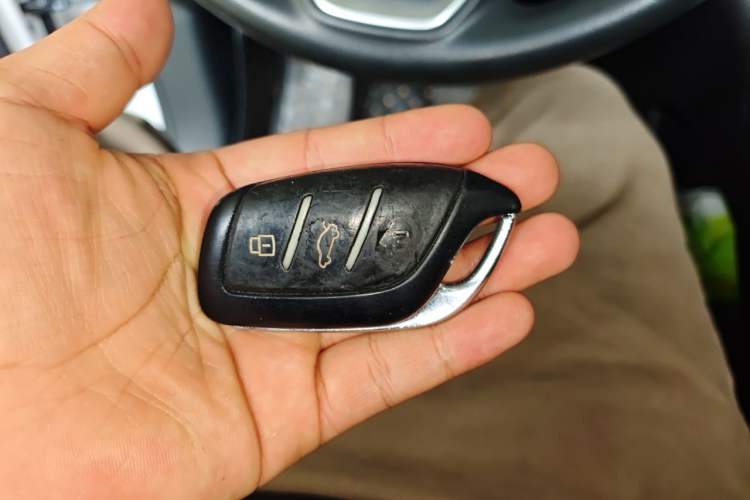 Used Roewe RX5 MAX 2021 Supreme Series 400TGI Automatic Luxury Cabin Edition Vehicle Key