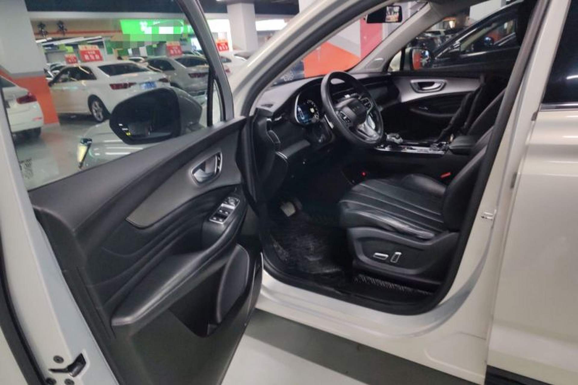 Used Roewe RX5 MAX 2021 Supreme Series 300TGI Automatic Luxury Cabin Edition Interior 3