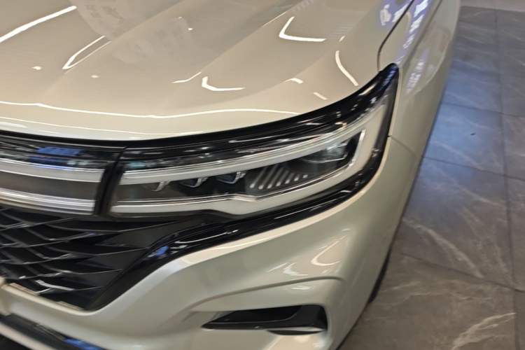Used Roewe RX5 MAX 2021 Supreme Series 300TGI Automatic Luxury Cabin Edition Left Front Headlight