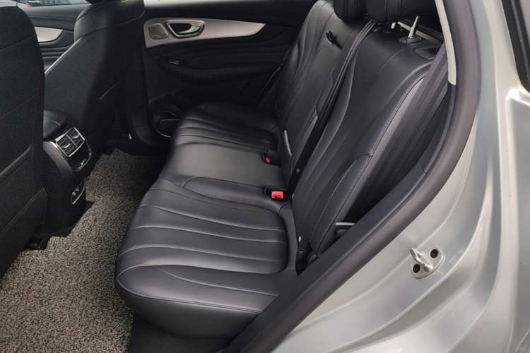 Used Roewe RX5 MAX 2021 Supreme Series 400TGI Automatic Smart Cabin Prestige Edition Left Rear Seat