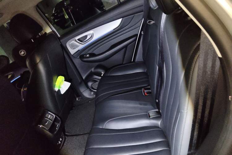 Used Roewe RX5 MAX 2021 Supreme Series 400TGI Automatic Smart Cabin Prestige Edition Left Rear Seat