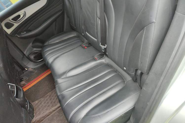 Used Roewe RX5 MAX 2021 Supreme Series 300TGI Automatic Luxury Cabin Edition Left Rear Seat