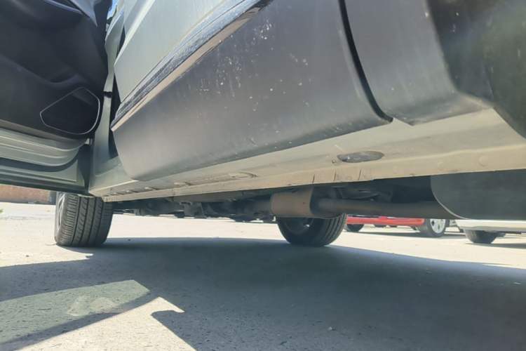Used Roewe RX5 MAX 2021 Supreme Series 300TGI Automatic Luxury Cabin Edition Left Side Sill