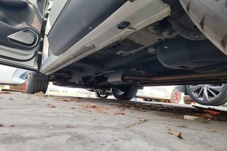 Used Roewe RX5 MAX 2021 Supreme Series 400TGI Automatic Smart Cabin Prestige Edition Left Side Sill