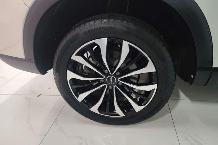 Used Roewe RX5 MAX 2021 Supreme Series 300TGI Automatic Luxury Cabin Edition Right Rear Wheel Hub