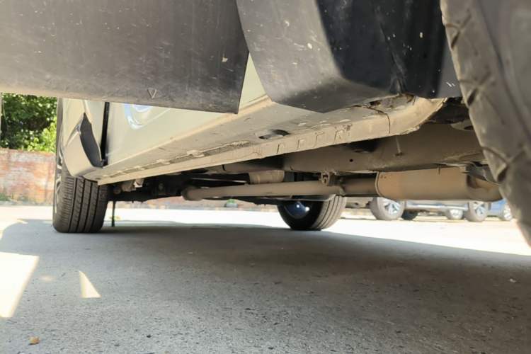 Used Roewe RX5 MAX 2021 Supreme Series 300TGI Automatic Luxury Cabin Edition Right Side Sill