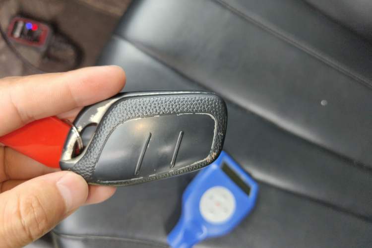 Used Roewe RX5 MAX 2021 Supreme Series 300TGI Automatic Luxury Cabin Edition Vehicle Key