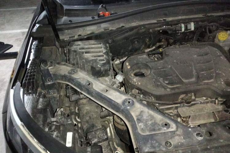 Used Roewe RX5 MAX 2022 1.5T Automatic Zhiwei Prestige Edition Engine Bay Right