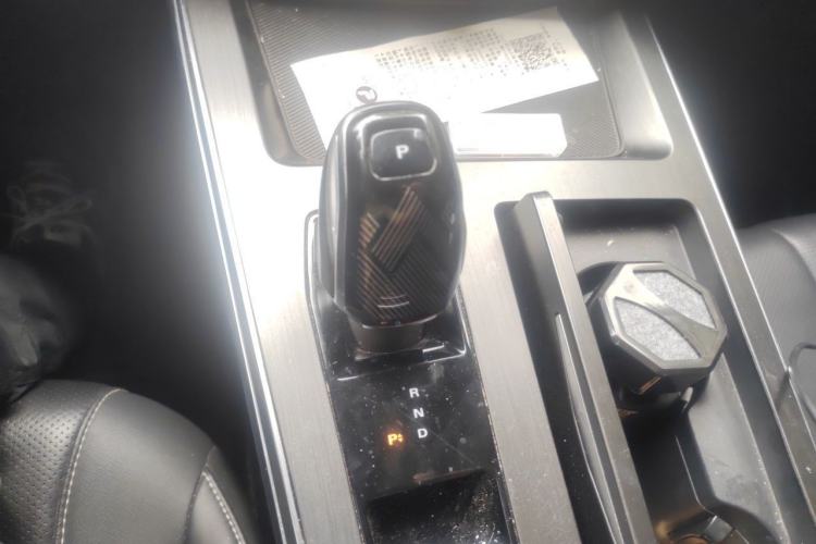 Used Roewe RX5 MAX 2022 1.5T Automatic Zhiwei Prestige Edition Gear Lever