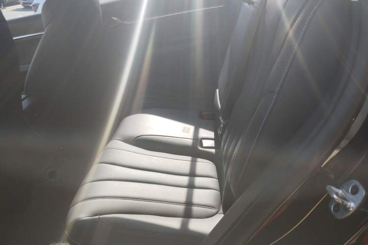 Used Roewe RX5 MAX 2022 1.5T Automatic Youwei Luxury Edition Left Rear Seat