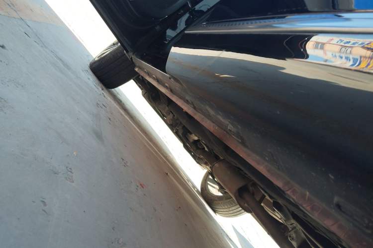 Used Roewe RX5 MAX 2022 1.5T Automatic Youwei Luxury Edition Left Side Sill