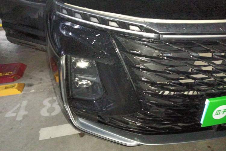 Used Roewe RX5 MAX 2022 1.5T Automatic Zhiwei Prestige Edition Right Front Headlight