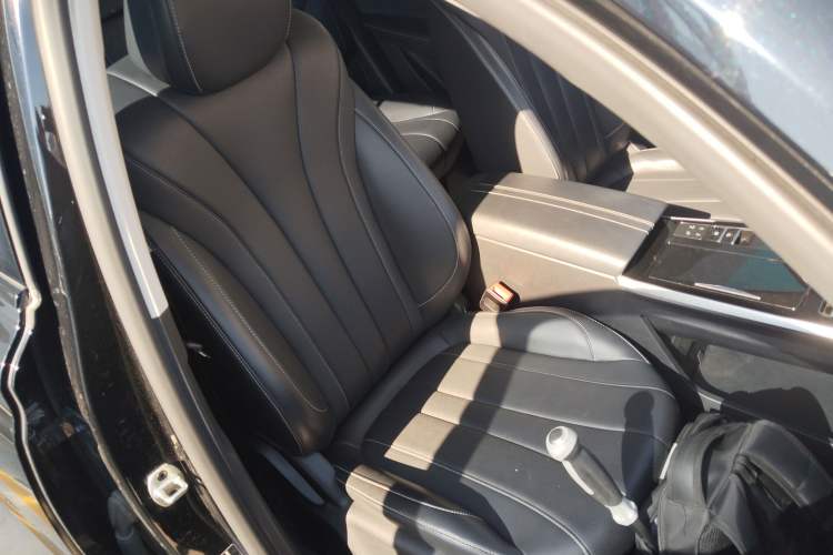 Used Roewe RX5 MAX 2022 1.5T Automatic Youwei Luxury Edition Right Front Seat