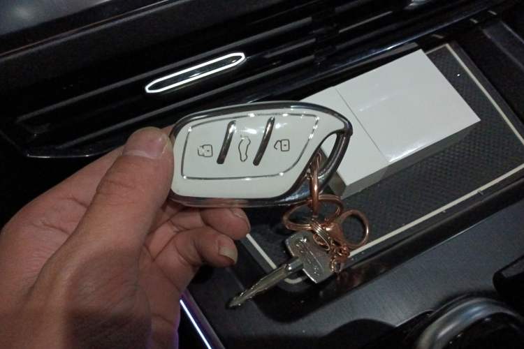 Used Roewe RX5 MAX 2022 1.5T Automatic Zhiwei Prestige Edition Vehicle Key