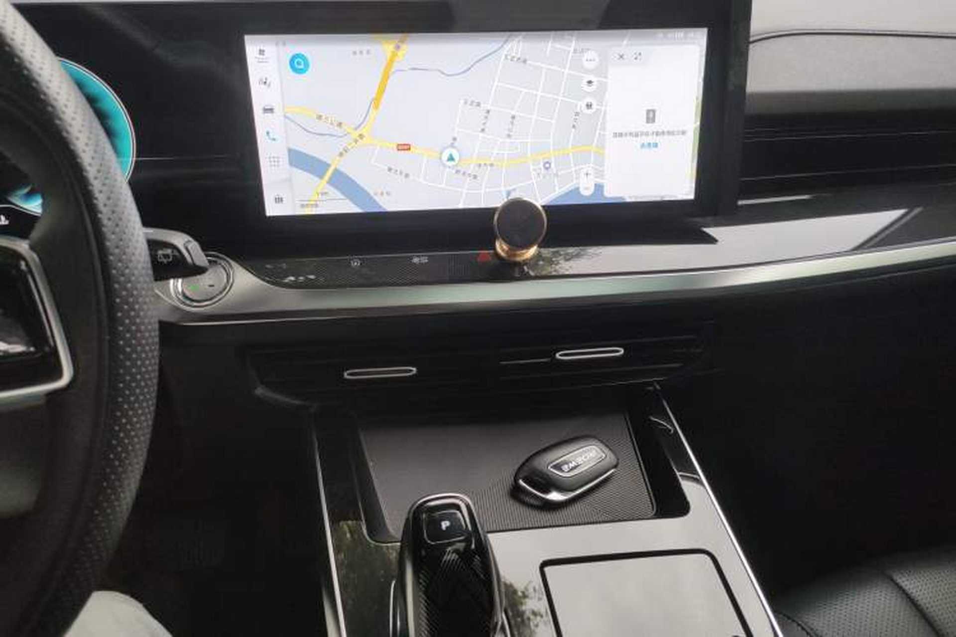 Used Roewe RX5 MAX 2022 1.5T Automatic Youwei Luxury Edition Audio And AC Panel