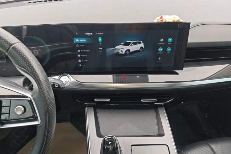 Used Roewe RX5 MAX 2022 1.5T Automatic Zhiwei Prestige Edition Audio And AC Panel