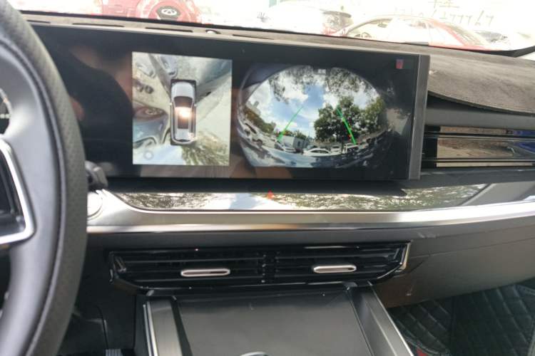 Used Roewe RX5 MAX 2022 2.0T Automatic Zhiwei Zunrong Edition Audio And AC Panel