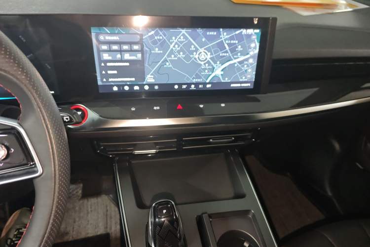 Used Roewe RX5 MAX 2022 2.0T Automatic Youwei Supreme Edition Audio And AC Panel