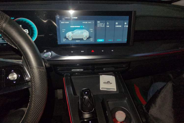 Used Roewe RX5 MAX 2022 1.5T Automatic Zhiwei Prestige Edition Audio And AC Panel
