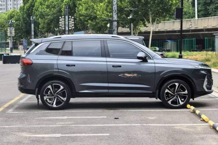 Used Roewe RX5 MAX 2022 1.5T Automatic Zhiwei Prestige Edition Exterior 4