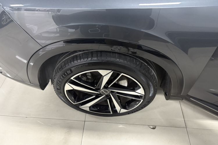 Used Roewe RX5 MAX 2022 1.5T Automatic Youwei Luxury Edition Exterior 5