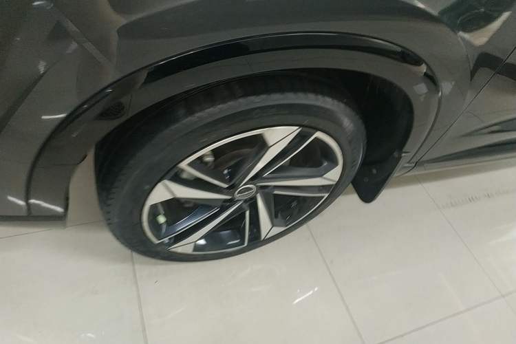 Used Roewe RX5 MAX 2022 1.5T Automatic Zhiwei Prestige Edition Exterior 7