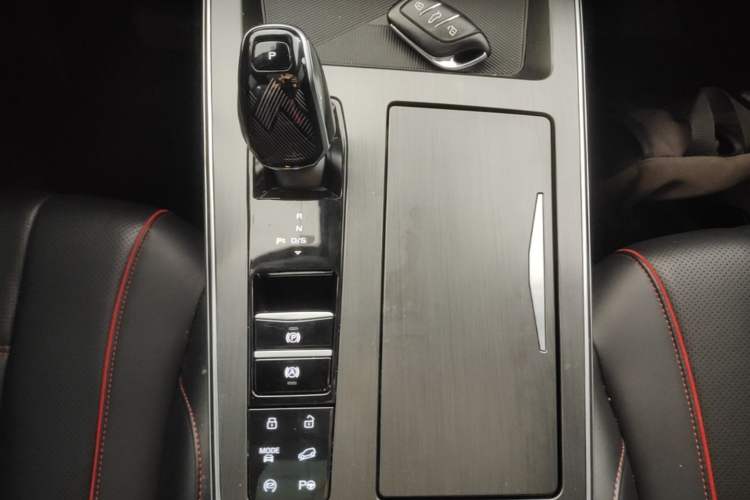 Used Roewe RX5 MAX 2022 2.0T Automatic Youwei Supreme Edition Gear Lever