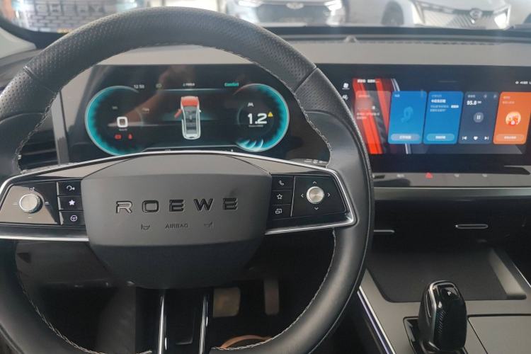 Used Roewe RX5 MAX 2022 1.5T Automatic Zhiwei Prestige Edition Interior 3