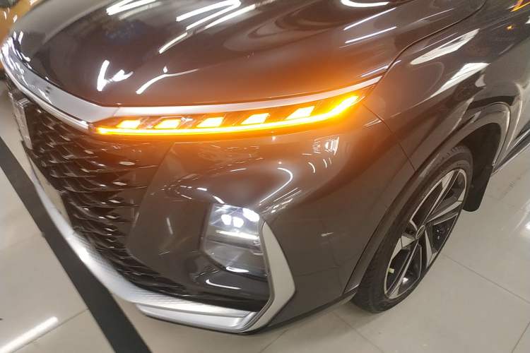 Used Roewe RX5 MAX 2022 1.5T Automatic Zhiwei Prestige Edition Left Front Headlight