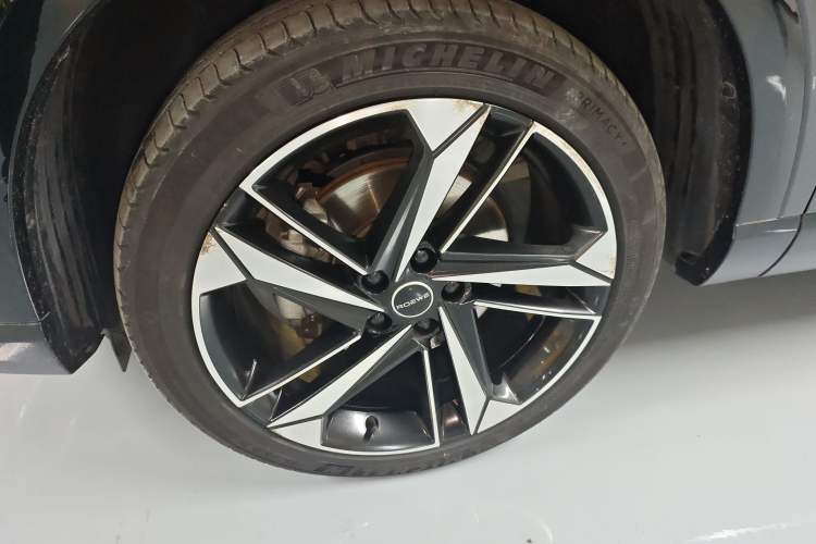Used Roewe RX5 MAX 2022 2.0T Automatic Youwei Supreme Edition Left Front Wheel Hub