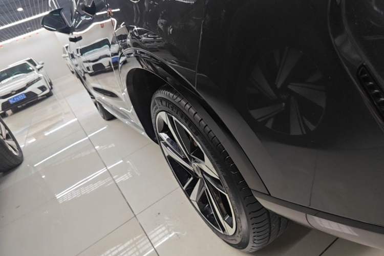 Used Roewe RX5 MAX 2022 1.5T Automatic Youwei Luxury Edition Left Side Sill
