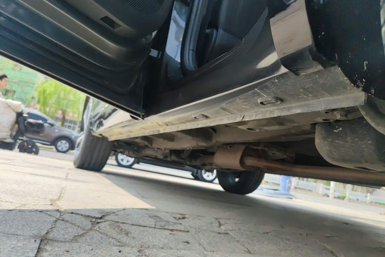 Used Roewe RX5 MAX 2022 1.5T Automatic Youwei Flagship Edition Left Side Sill
